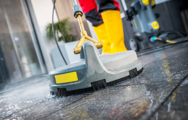 Why Choose Our Certified Pressure Washing Experts for Your Project Needs in Southeast Arcadia, FL?